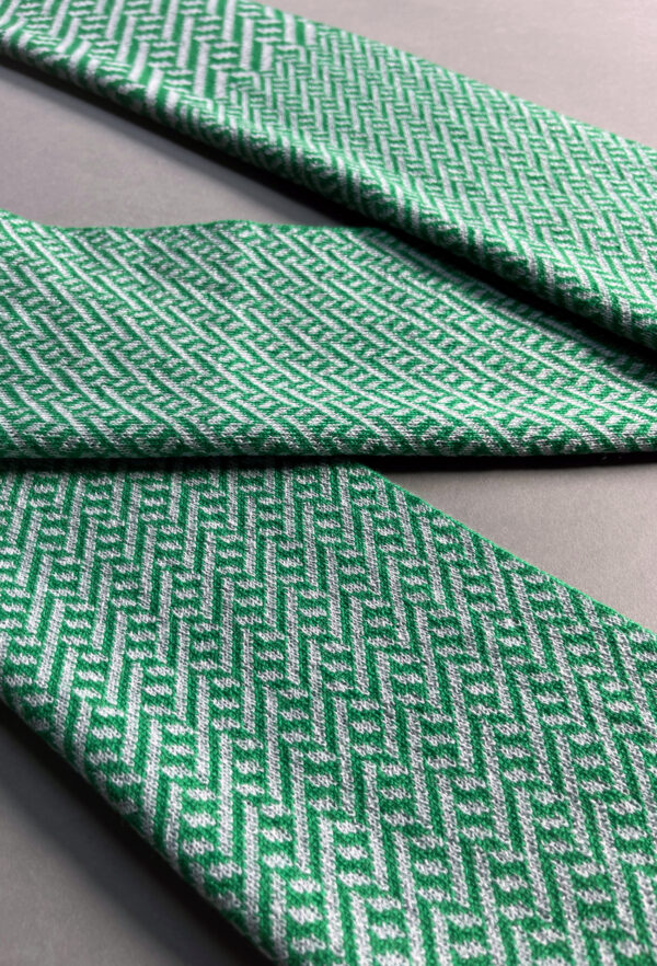 Intreccio_1700x2500_96dpi_verde_dettaglio1