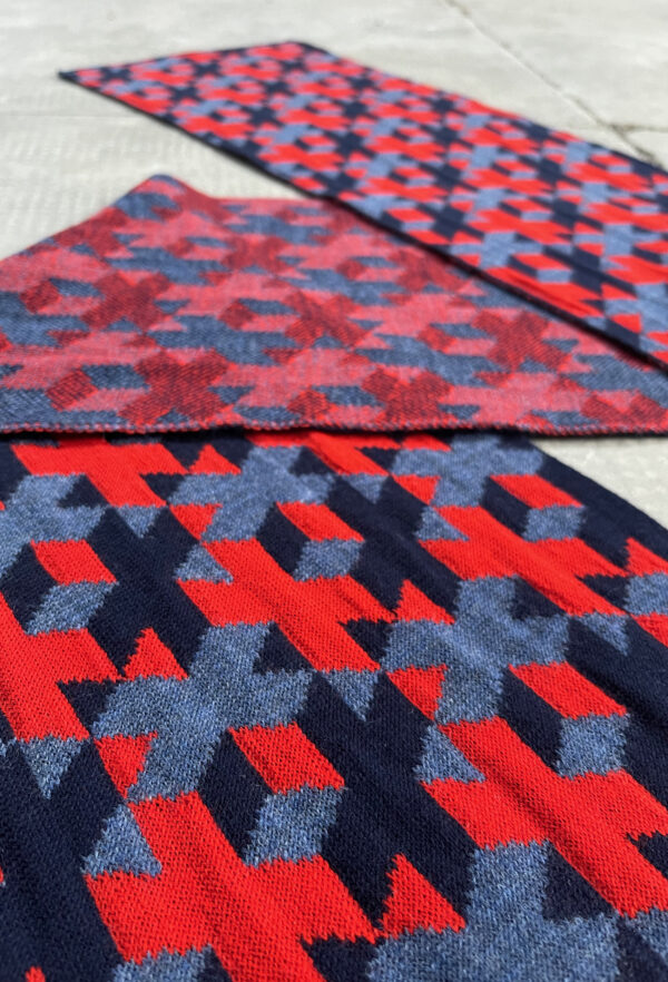 Lana-Sciarpa-Rosso_1700x2500_96dpi_dettaglio1